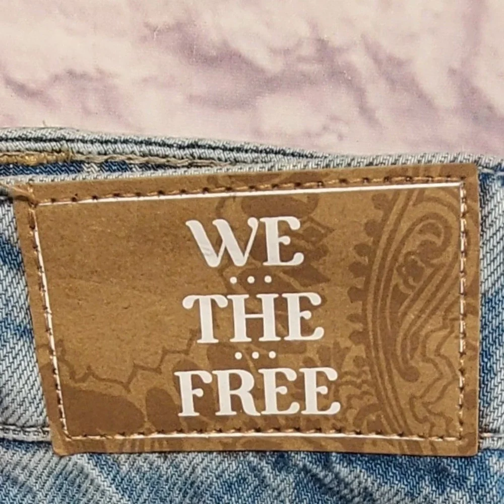 WE THE FREE Denim‎ Button Front Distressed Mini Skort Blue